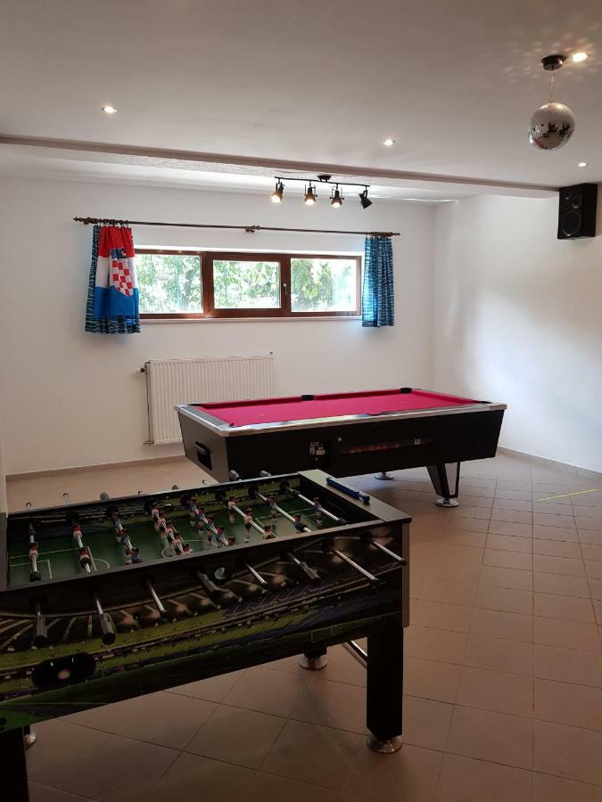 Apartmani Krajnovic Fažana Exterior foto